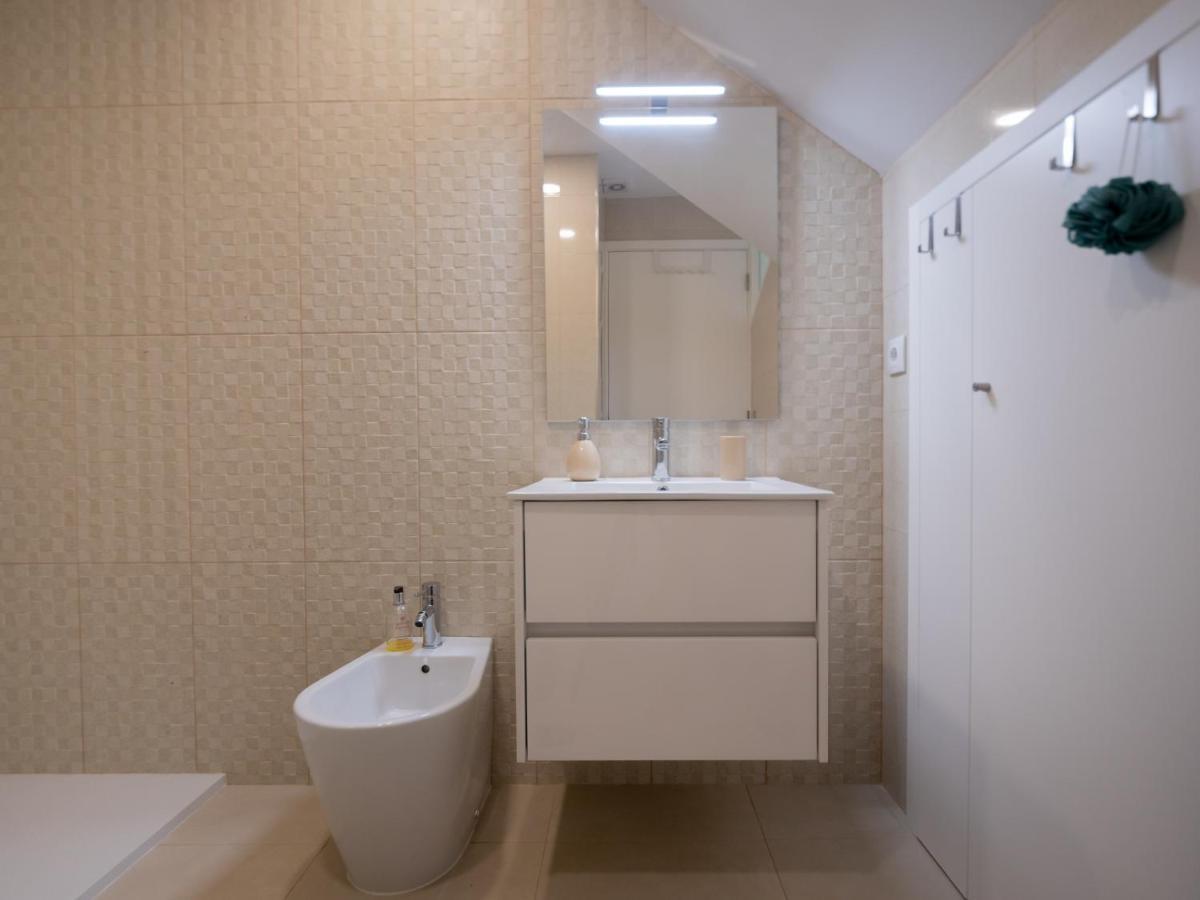Appartement Coxim - com pátio em pleno coração de Aveiro Extérieur photo